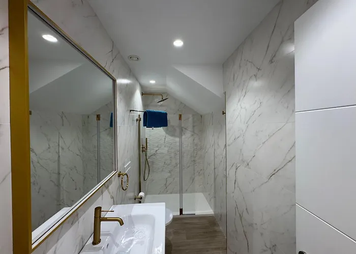 Canovas - Oasis De Capistrano