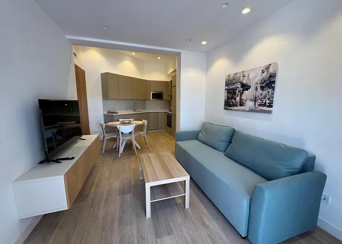 Canovas - Oasis De Capistrano * Nerja