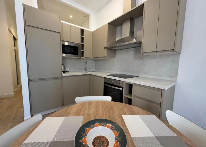 Canovas - Oasis De Capistrano * Nerja