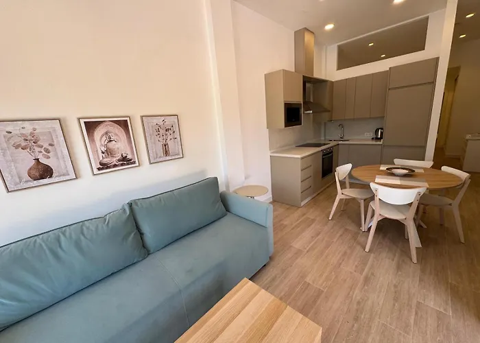 Canovas - Oasis De Capistrano * Nerja