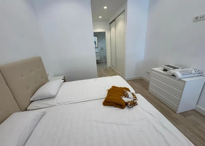 Canovas - Oasis De Capistrano * Nerja